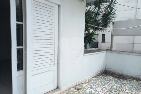 Sobrado à venda com 3 quartos em Alto da Boa Vista, São Paulo, SP