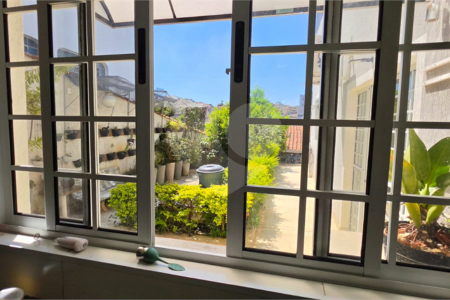 Casa Térrea à venda ou para alugar com 8 quartos, sendo 4 suítes, em Vila Pereira Barreto, São Paulo, SP