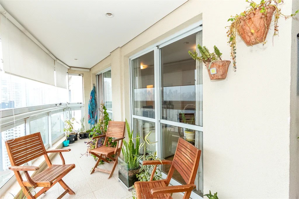 Apartamento à venda com 4 quartos, sendo 3 suítes, em Vila Andrade, São Paulo, SP