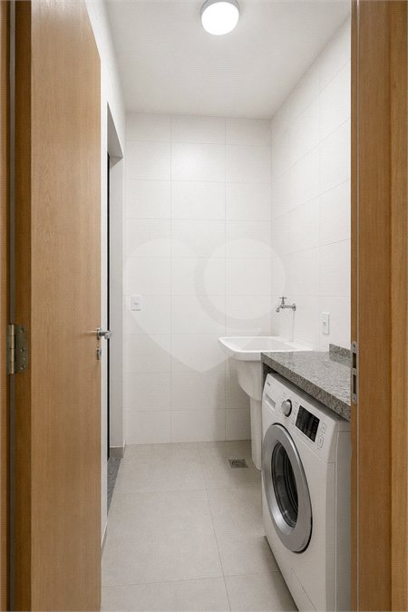 Sobrado à venda com 3 quartos, sendo 1 suíte, em Parque Edu Chaves, São Paulo, SP
