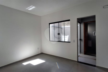 Casa de Vila à venda com 1 suíte em Jardim Prestes de Barros, Sorocaba, SP