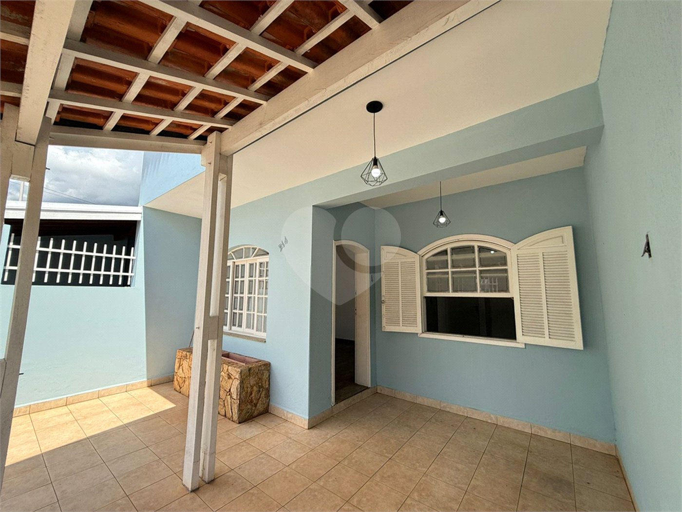 Casa à venda com 2 quartos em Jardim Itália, Itapetininga, SP