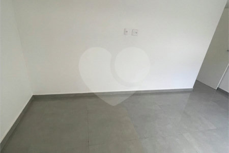 Casa à venda com 2 quartos, sendo 1 suíte, no condomínio Parque Guará, Rio de Janeiro - RJ