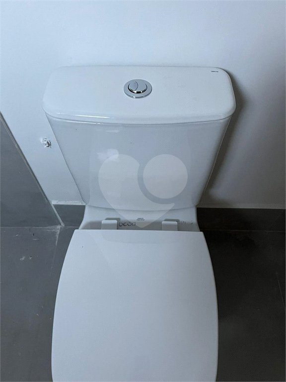 Casa à venda com 3 quartos, sendo 1 suíte, no condomínio Portal dos Sabiás, Itu - SP
