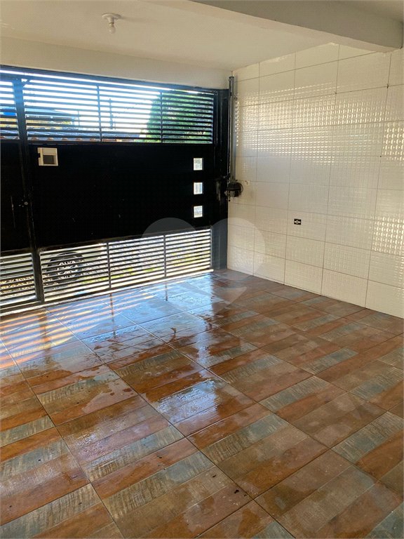 Sobrado à venda com 2 quartos em Jardim Monte Cristo, Suzano, SP