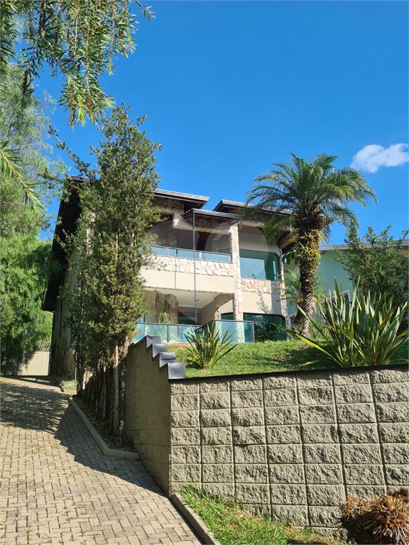 Casa à venda com 4 quartos, sendo 2 suítes, no condomínio Bosque de Grevilea, Vinhedo - SP