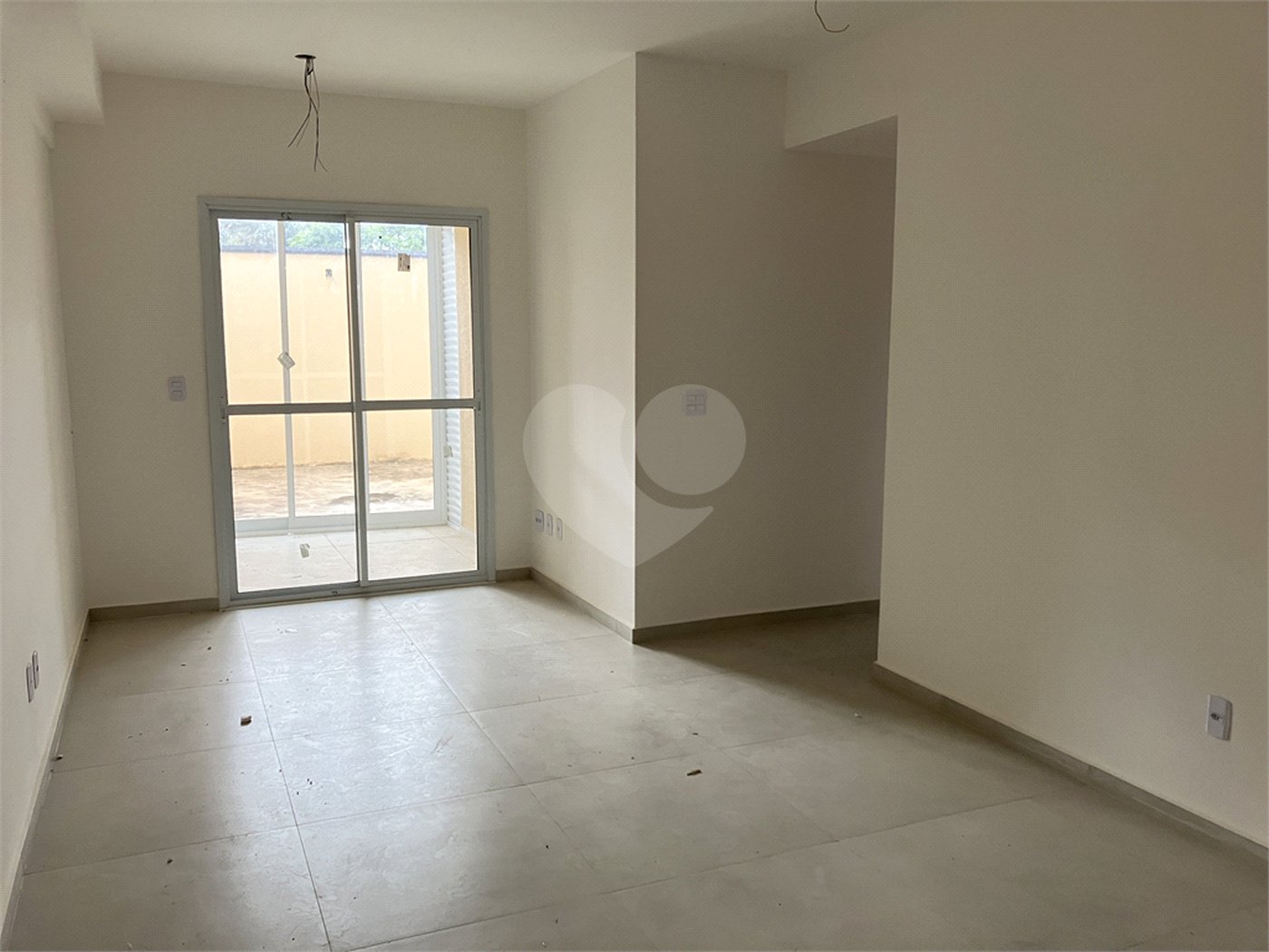 Apartamento à venda com 3 quartos, sendo 1 suíte,  em Parque Campolim, Sorocaba, SP