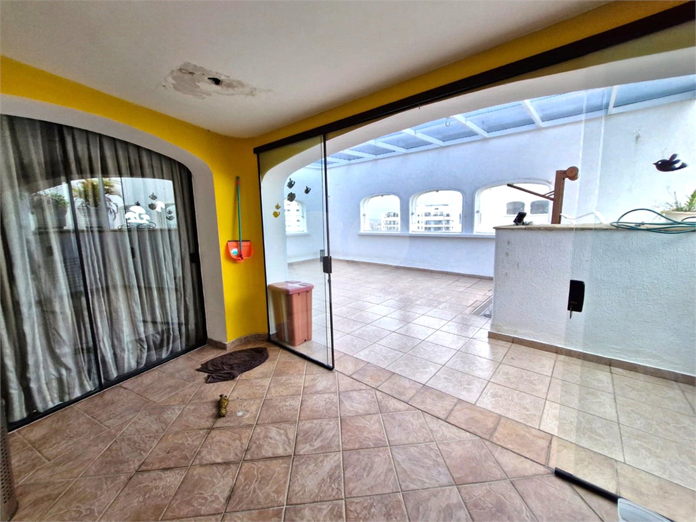 Cobertura à venda ou para alugar com 5 quartos, sendo 4 suítes,  em Jardim Marajoara, São Paulo, SP