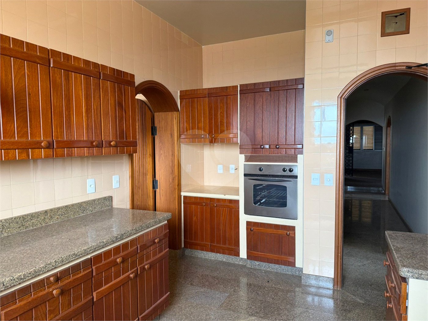 Apartamento à venda com 4 quartos, sendo 2 suítes, no Centro, Araraquara, SP