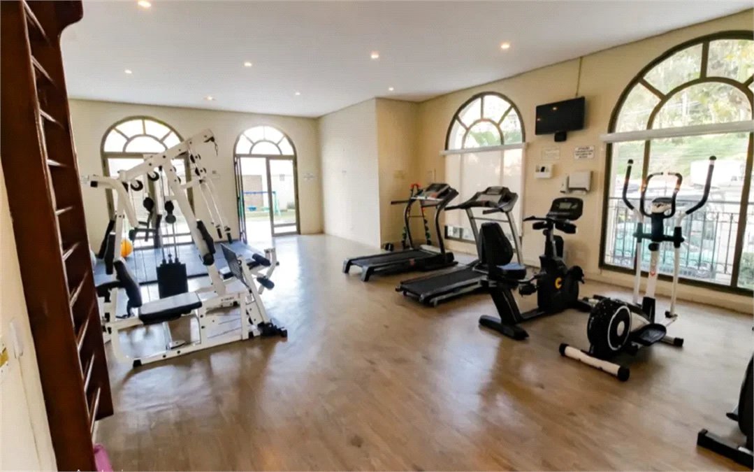 Apartamento à venda com 3 quartos, sendo 1 suíte,  em Vila Andrade, São Paulo, SP