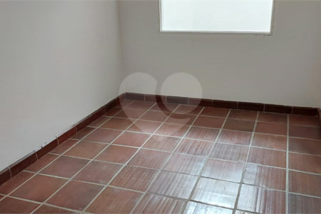 Sobrado à venda com 3 quartos, sendo 2 suítes, em Vila Paulicéia, São Paulo, SP