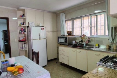 Sobrado à venda com 3 quartos, sendo 1 suíte, em Vila Indiana, São Paulo, SP