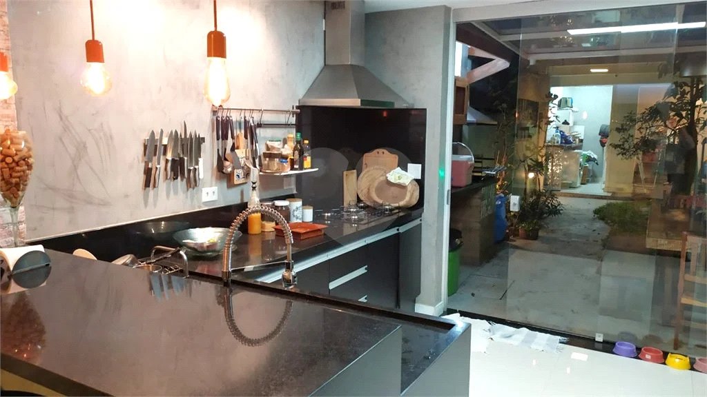 Sobrado 3 suites mobiliado - Campo Belo