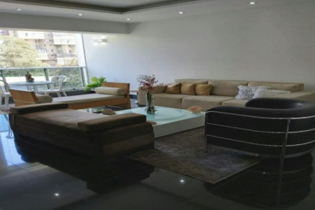 Apartamento à venda com 3 quartos, sendo 1 suíte, em Vila Andrade, São Paulo - SP