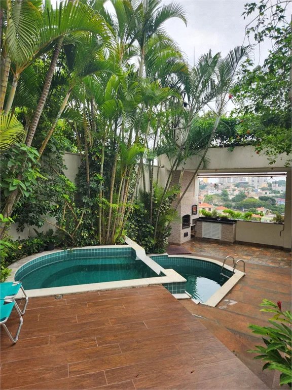 Casa à venda com 4 quartos, sendo 2 suítes, em Vila Romana, São Paulo, SP