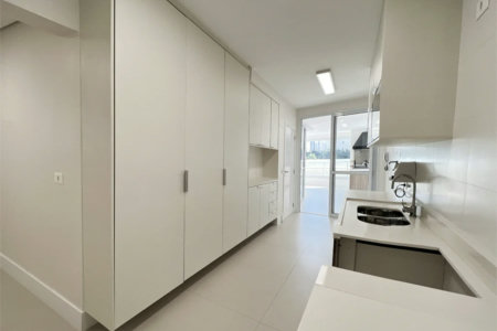 Apartamento à venda com 3 suítes em Vila Romana, São Paulo, SP