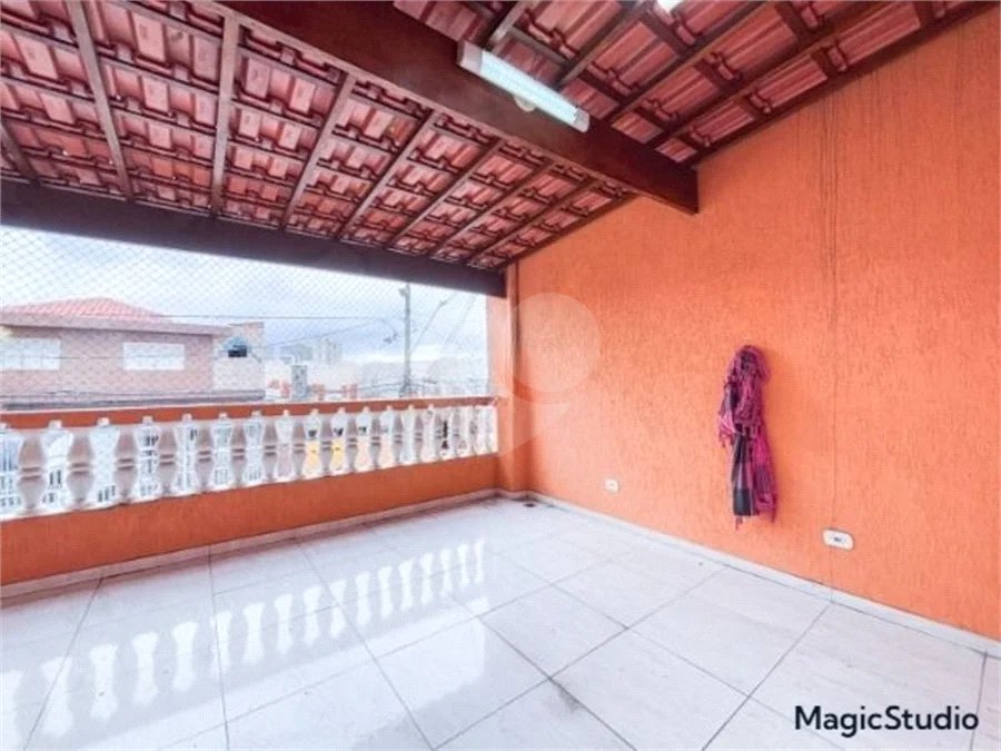 Casa com 150m², 5 dormitórios, sendo 1 suíte, 2 vagas de garagem, à venda na Vila Matilde.