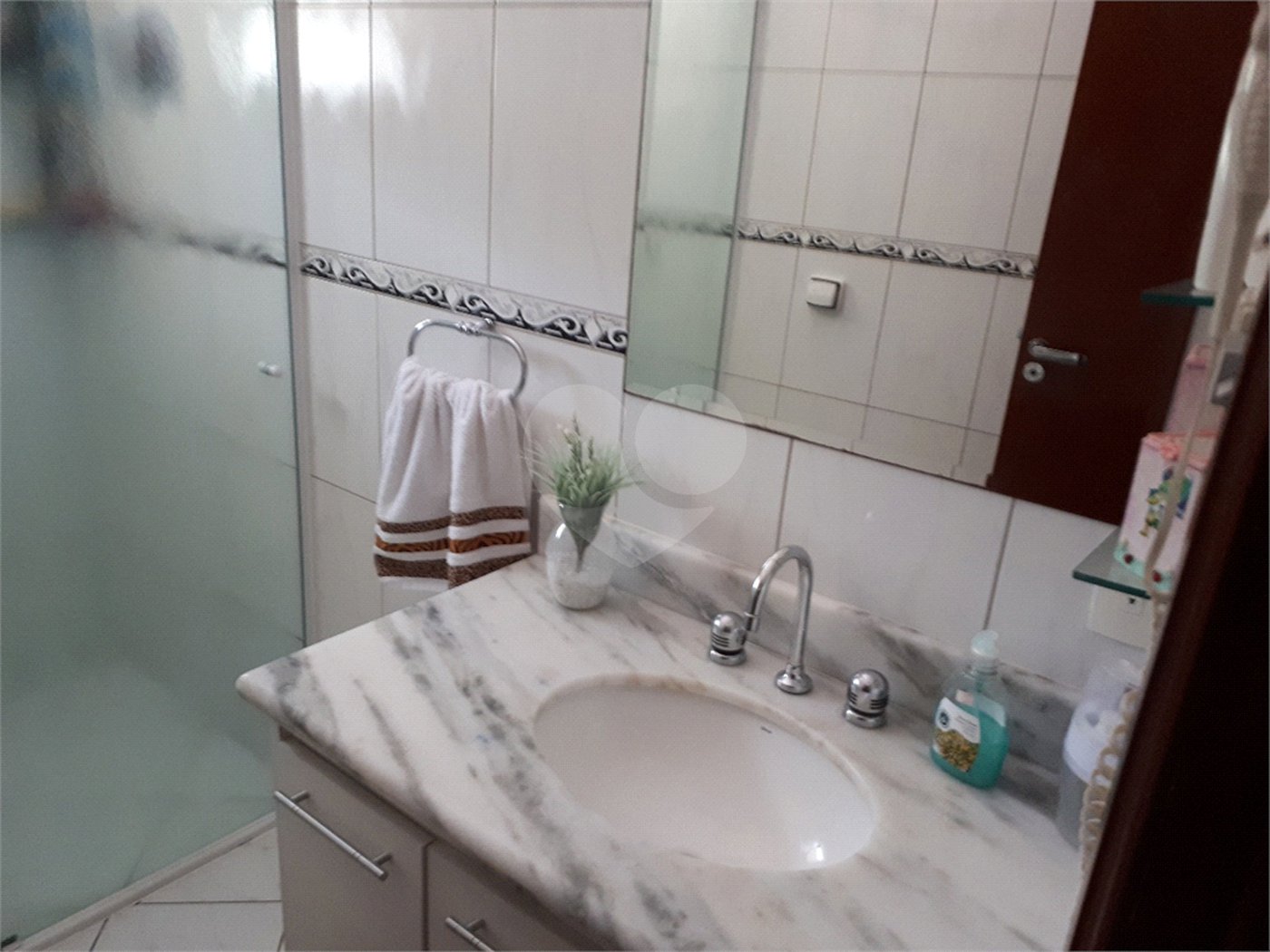 Casa à venda ou para alugar com 3 quartos, sendo 1 suíte, em Horto, São Paulo, SP
