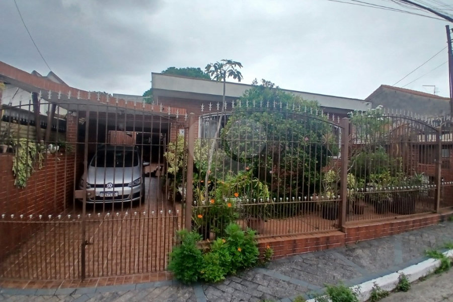 Casa Térrea à venda com 4 quartos, sendo 1 suíte, em Vila Mazzei, São Paulo, SP
