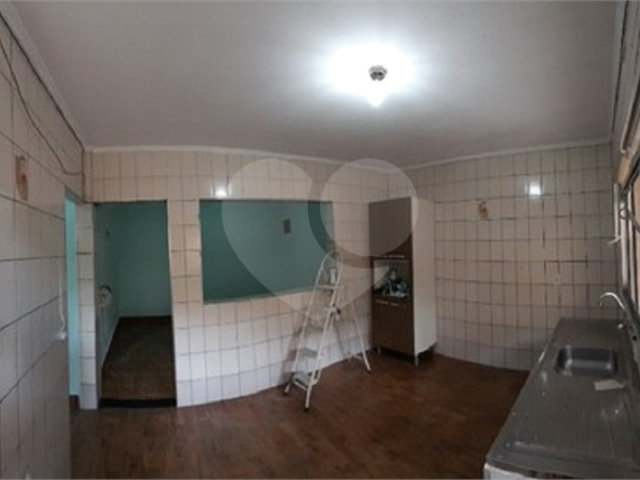 Sobrado à venda com 6 quartos em Jardim Quarto Centenário, Mauá, SP