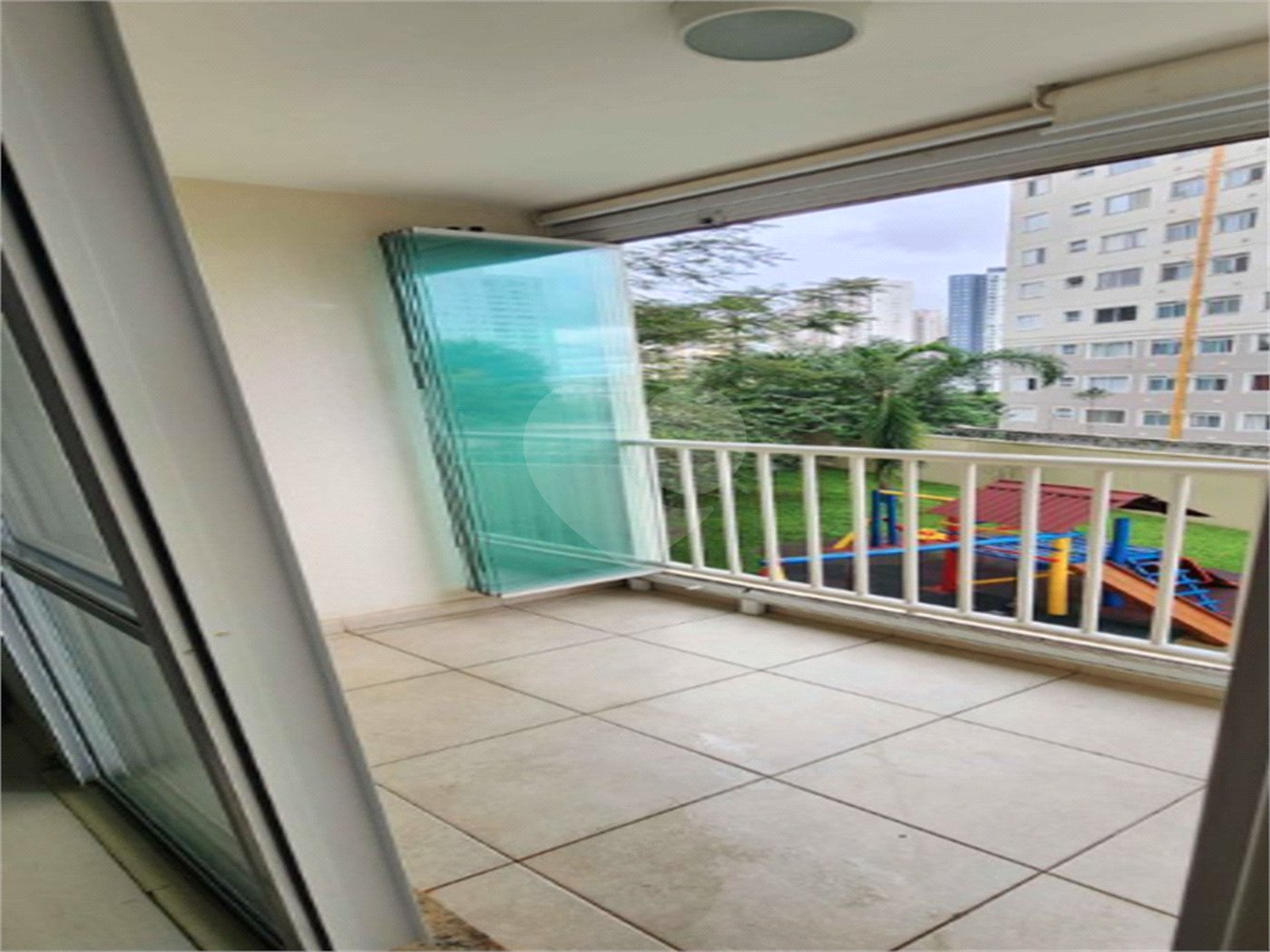 Apartamento à venda com 2 quartos, sendo 1 suíte,  em Parque Reboucas, São Paulo, SP