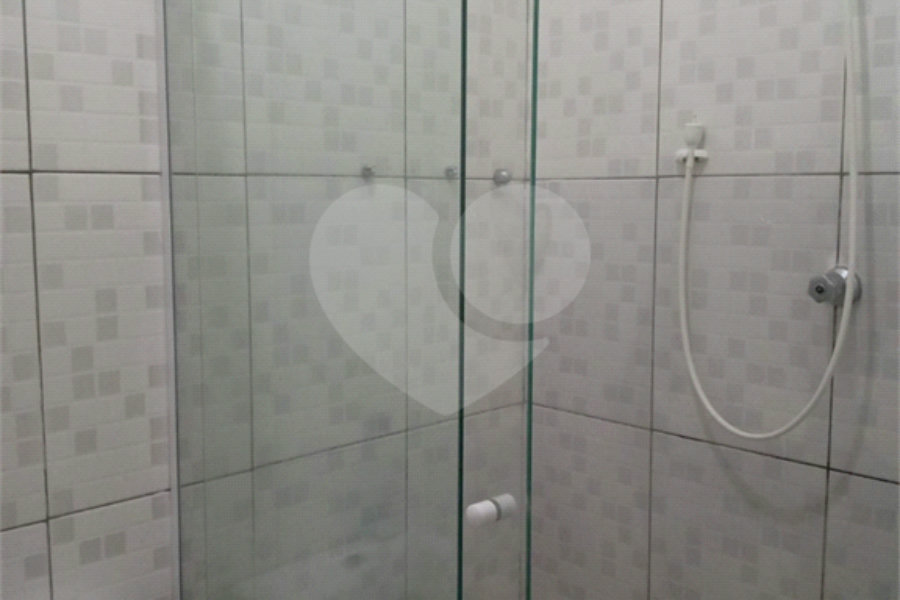 Sobrado à venda com 6 quartos em Horto, São Paulo, SP