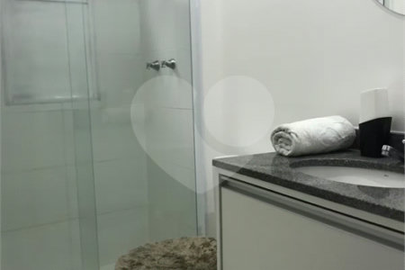 Apartamento à venda com 2 quartos, sendo 1 suíte, em Jardim Carambeí, São Roque, SP