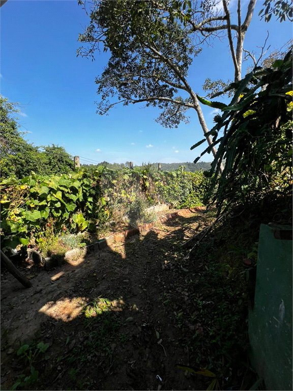 Casa à venda com 3 quartos, sendo 1 suíte, no Centro, Guararema, SP