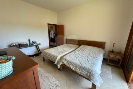 Casa à venda com 7 quartos, sendo 3 suítes,  em Jardim Colombo, Itapetininga, SP