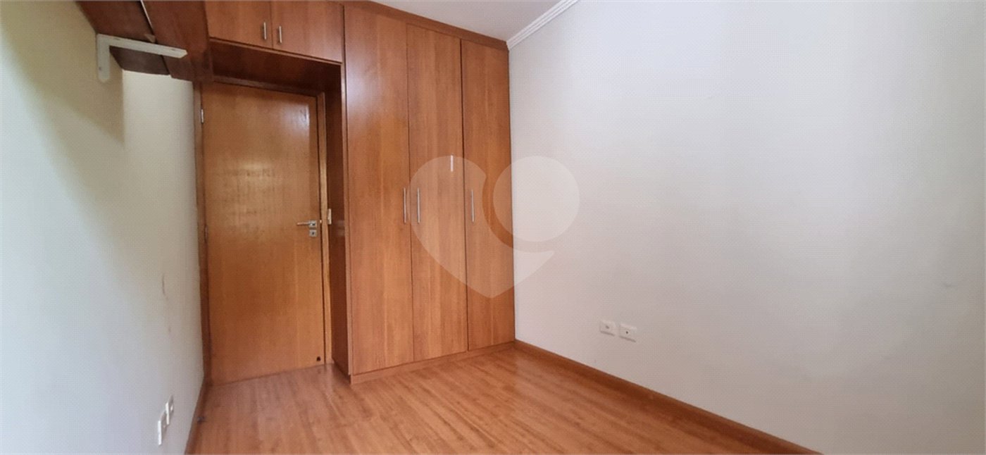 Casa à venda com 3 quartos, sendo 1 suíte, no condomínio Residencial Açaí, São Paulo - SP