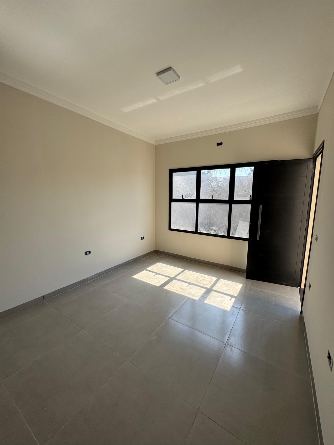 Casa à venda com 2 quartos em Ipê, Três Lagoas, MS