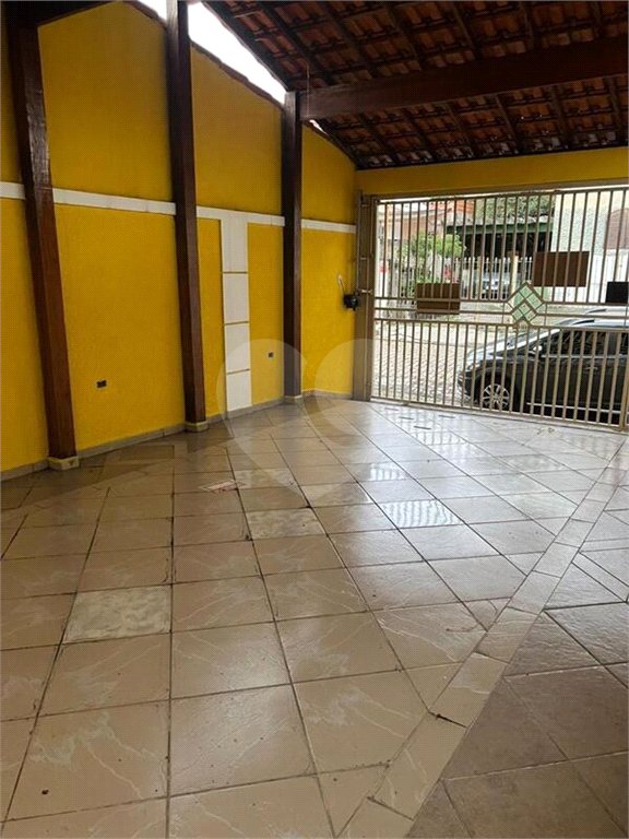 Sobrado à venda com 3 quartos, sendo 1 suíte, em Vila Piauí, São Paulo, SP