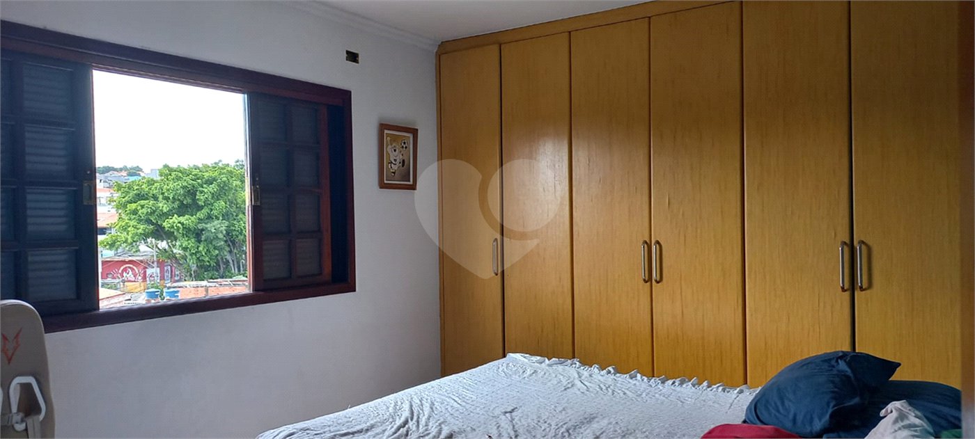 Sobrado à venda com 3 quartos, sendo 1 suíte, em Vila Ema, São Paulo, SP