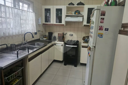 Sobrado à venda com 3 suítes em Jabaquara, São Paulo, SP