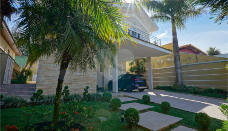 Casa à venda ou para alugar com 4 suítes em Interlagos, São Paulo, SP