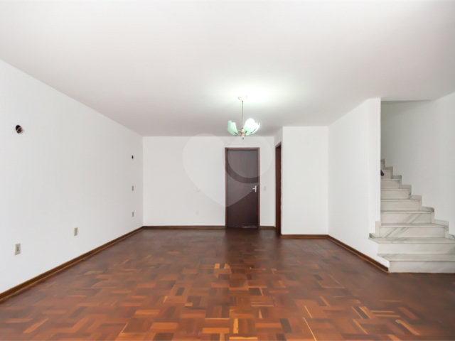 Casa à venda com 3 quartos, sendo 1 suíte,  em Vila Mascote, São Paulo, SP