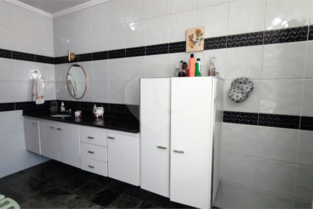Sobrado à venda com 4 quartos, sendo 2 suítes, em Interlagos, São Paulo, SP
