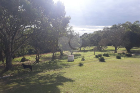 Sítio à venda com 5 quartos, sendo 3 suítes,  em Planalto Verde, São Roque, SP
