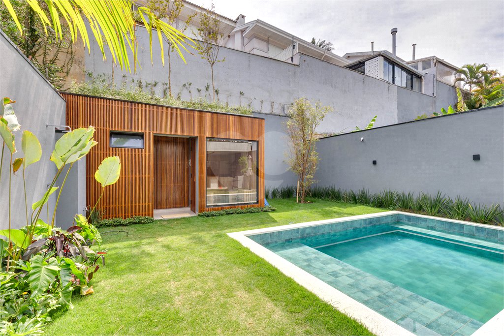 Casa de Vila à venda com 4 suítes em Alto da Boa Vista, São Paulo, SP