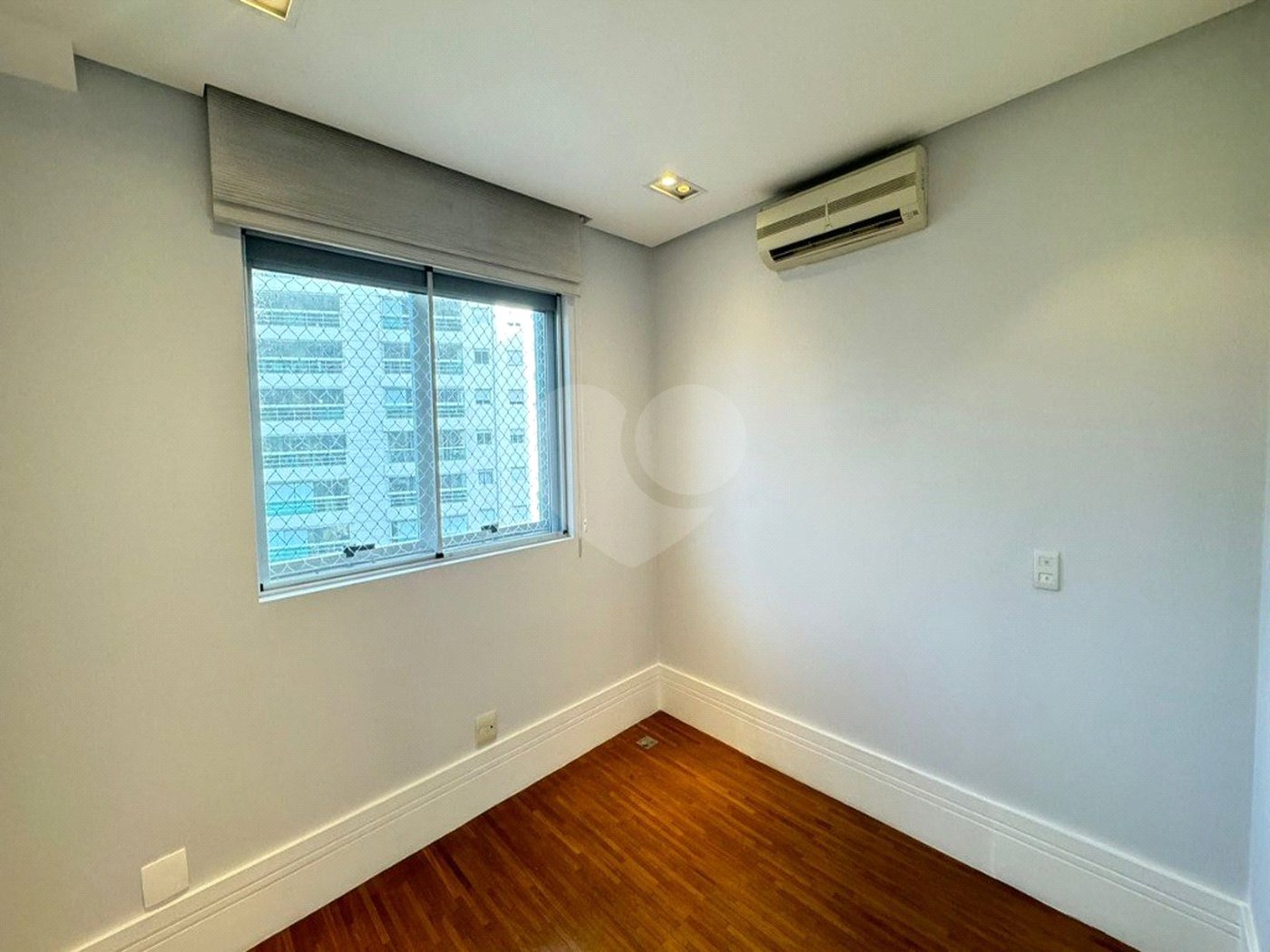 Apartamento à venda com 2 quartos, sendo 1 suíte, em Parque do Morumbi, São Paulo, SP