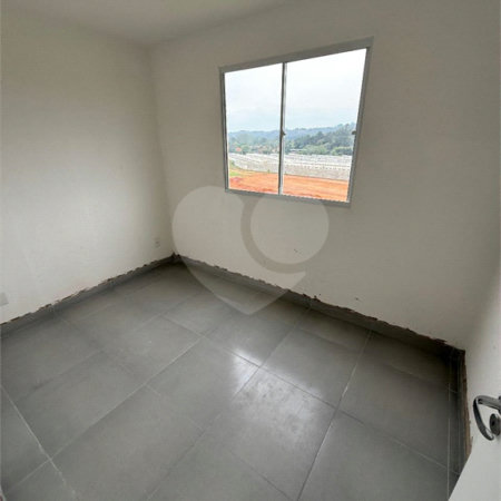 Casa em condomínio à venda com 2 quartos em Jardim Petrópolis, Cotia, SP