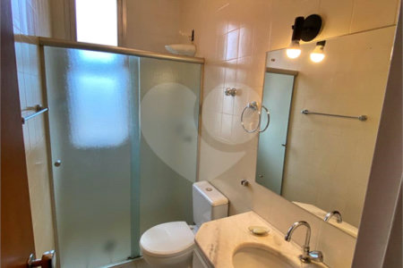 Apartamento à venda com 2 quartos, sendo 1 suíte, no Centro, Ribeirão Preto, SP