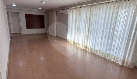 Apartamento para alugar com 3 quartos, sendo 1 suíte, em Pinheiros, São Paulo, SP