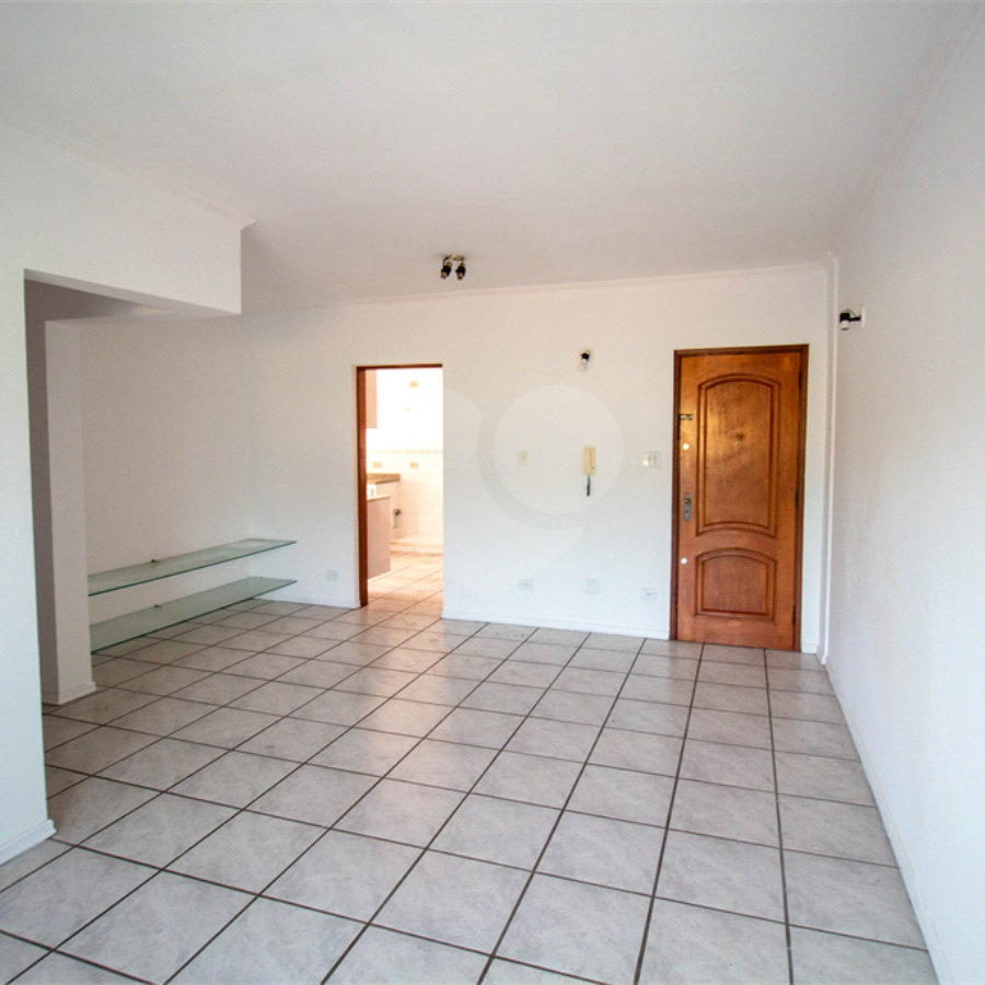 Apartamento à venda com 3 quartos, sendo 1 suíte, no Centro, São Roque, SP