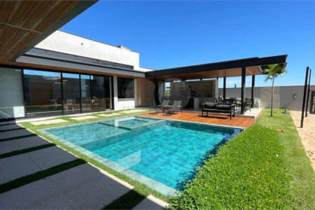 Casa à venda com 4 suítes no condomínio Saint Patrick, Sorocaba - SP