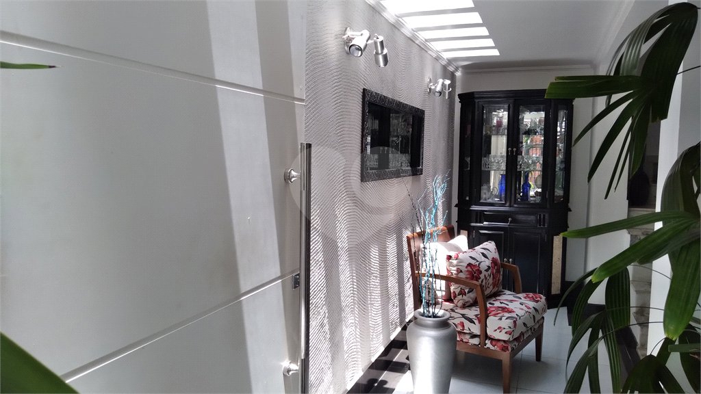 Sobrado à venda com 4 quartos em Tremembé, São Paulo, SP