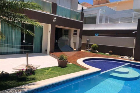 Casa à venda com 4 quartos, sendo 2 suítes, no condomínio Terras de São Francisco, Vinhedo - SP