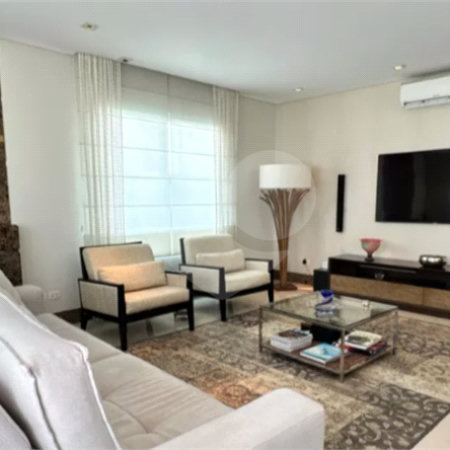 Casa à venda com 4 quartos, sendo 3 suítes,  no condomínio Vila das Flores, São Paulo - SP