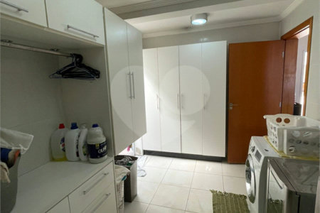 Casa à venda com 4 suítes no condomínio Aruã Lagos, Mogi das Cruzes - SP