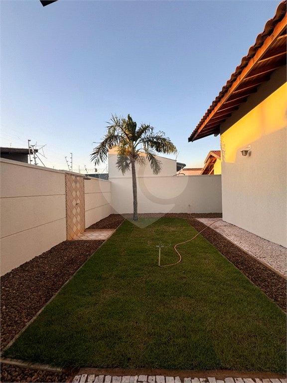 Casa à venda com 3 quartos, sendo 1 suíte, em Ipê, Três Lagoas, MS